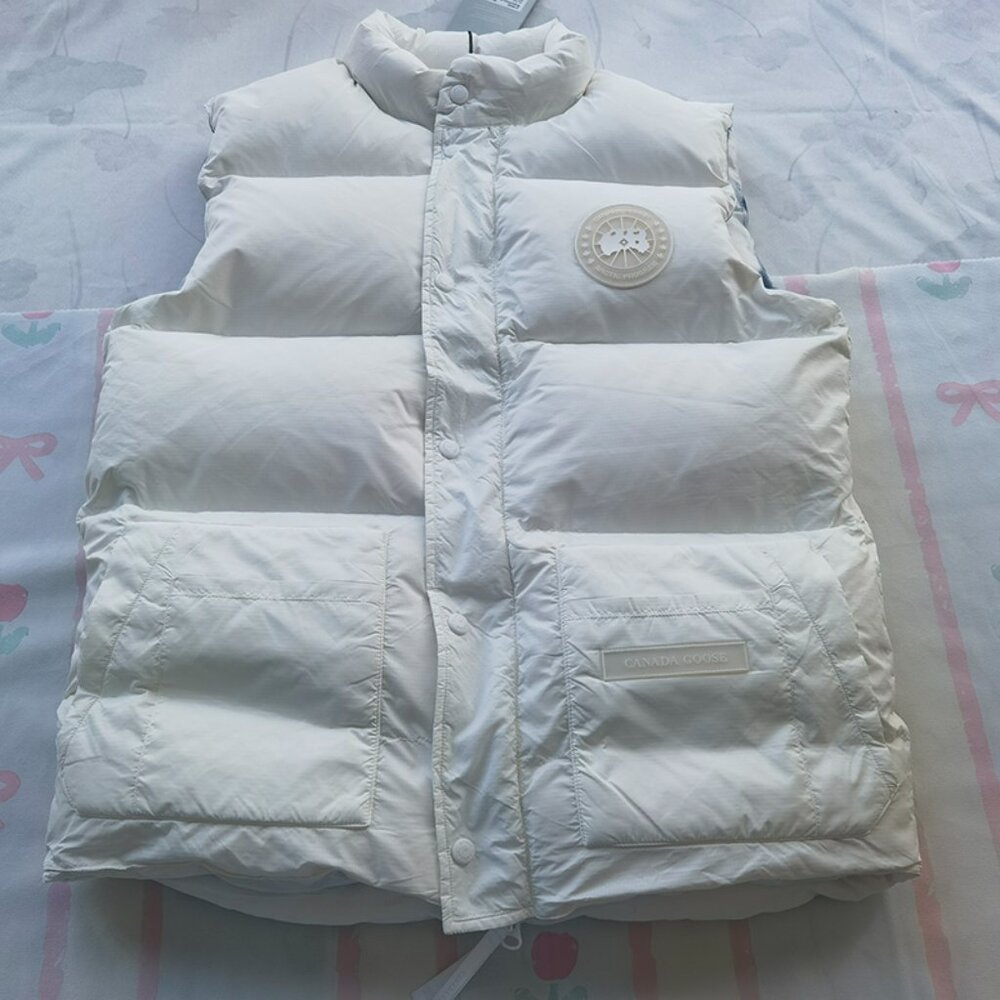 White Warm Canada Goose Down Vest Jacket